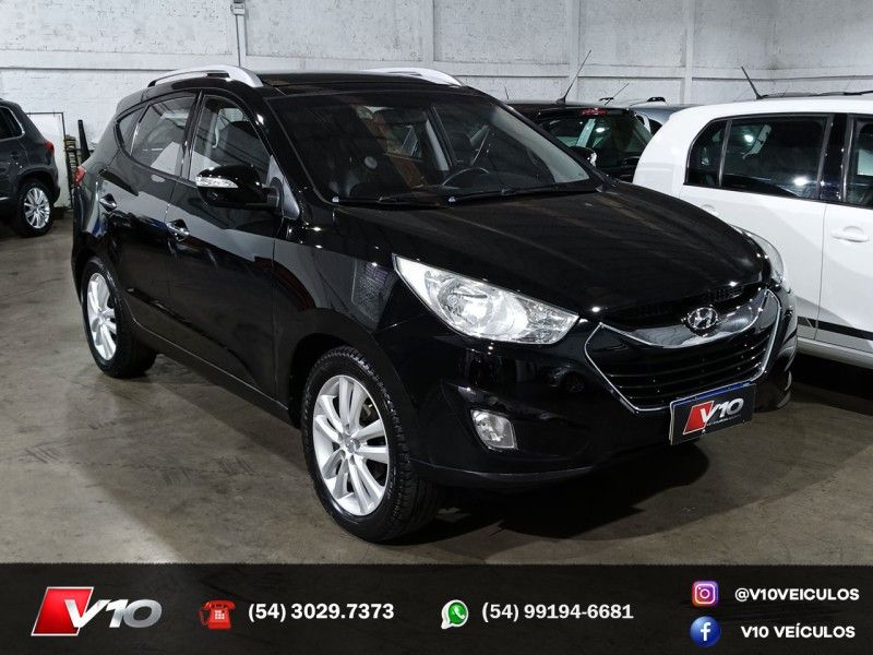 HYUNDAI IX35 2.0 MPFI GLS 4X2 16V 2011/2012 V10 VEÍCULOS CAXIAS DO SUL / Carros no Vale
