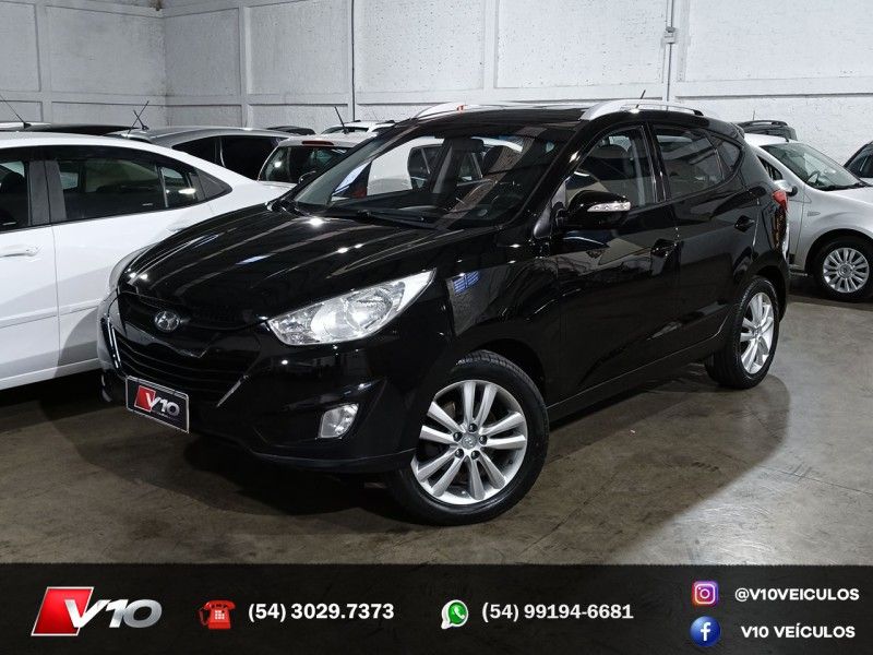 HYUNDAI IX35 2.0 MPI 4X2 16V 2011/2012 V10 VEÍCULOS CAXIAS DO SUL / Carros no Vale