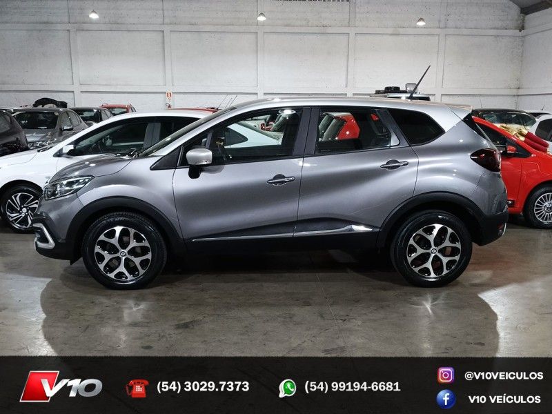 RENAULT CAPTUR 1.3 INTENSE TURBO 16V 2021/2022 V10 VEÍCULOS CAXIAS DO SUL / Carros no Vale