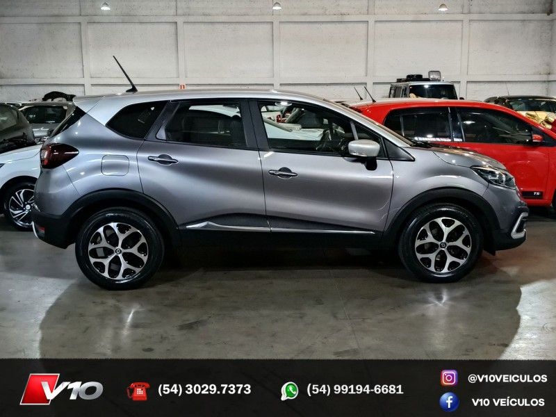 RENAULT CAPTUR 1.3 INTENSE TURBO 16V 2021/2022 V10 VEÍCULOS CAXIAS DO SUL / Carros no Vale