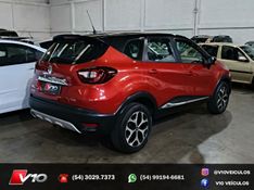 RENAULT CAPTUR 1.6 16V SCE ZEN 2017/2018 V10 VEÍCULOS CAXIAS DO SUL / Carros no Vale