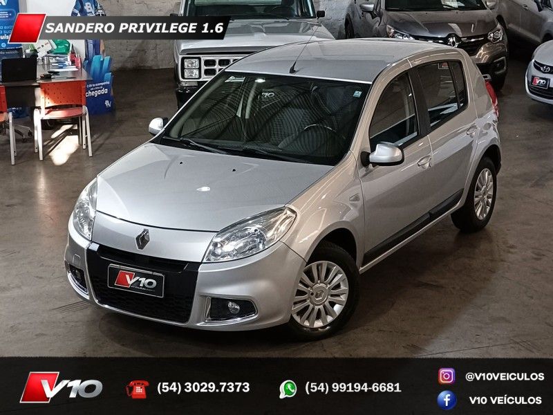 RENAULT SANDERO 1.6 PRIVILÉGE 8V 2012/2013 V10 VEÍCULOS CAXIAS DO SUL / Carros no Vale