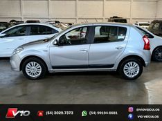 RENAULT SANDERO 1.6 PRIVILÉGE 8V 2012/2013 V10 VEÍCULOS CAXIAS DO SUL / Carros no Vale