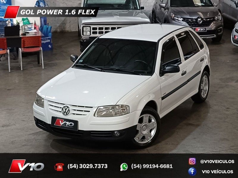 VOLKSWAGEN GOL 1.6 MI POWER 8V G.IV 2005/2006 V10 VEÍCULOS CAXIAS DO SUL / Carros no Vale