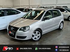 VOLKSWAGEN POLO 1.6 MI 8V 2007/2008 V10 VEÍCULOS CAXIAS DO SUL / Carros no Vale
