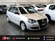 VOLKSWAGEN POLO 1.6 MI 8V 2007/2008 V10 VEÍCULOS CAXIAS DO SUL / Carros no Vale