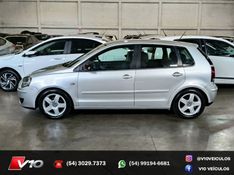 VOLKSWAGEN POLO 1.6 MI 8V 2007/2008 V10 VEÍCULOS CAXIAS DO SUL / Carros no Vale