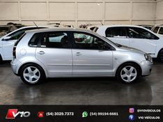 VOLKSWAGEN POLO 1.6 MI 8V 2007/2008 V10 VEÍCULOS CAXIAS DO SUL / Carros no Vale