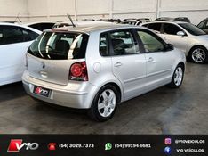 VOLKSWAGEN POLO 1.6 MI 8V 2007/2008 V10 VEÍCULOS CAXIAS DO SUL / Carros no Vale