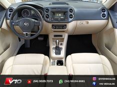 VOLKSWAGEN TIGUAN 2.0 TSI 16V TURBO TIPTRONIC 2011/2012 V10 VEÍCULOS CAXIAS DO SUL / Carros no Vale