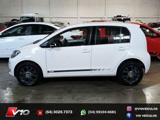 VOLKSWAGEN UP 1.0 MPI RUN UP 12V 2016/2017 V10 VEÍCULOS CAXIAS DO SUL / Carros no Vale