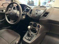 FORD FIESTA 1.5 SE HATCH 16V 2014/2015 LUIGGI AUTOMÓVEIS CARLOS BARBOSA / Carros no Vale