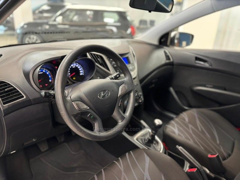 HYUNDAI HB20 1.0 COMFORT PLUS 12V TURBO 2015/2015 LUIGGI AUTOMÓVEIS CARLOS BARBOSA / Carros no Vale HYUNDAI HB20 1.0 COMFORT PLUS 12V TURBO 2015/2015 LUIGGI AUTOMÓVEIS CARLOS BARBOSA / Carros no Vale