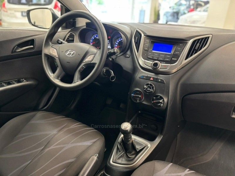 HYUNDAI HB20 1.0 COMFORT PLUS 12V TURBO 2015/2015 LUIGGI AUTOMÓVEIS CARLOS BARBOSA / Carros no Vale HYUNDAI HB20 1.0 COMFORT PLUS 12V TURBO 2015/2015 LUIGGI AUTOMÓVEIS CARLOS BARBOSA / Carros no Vale