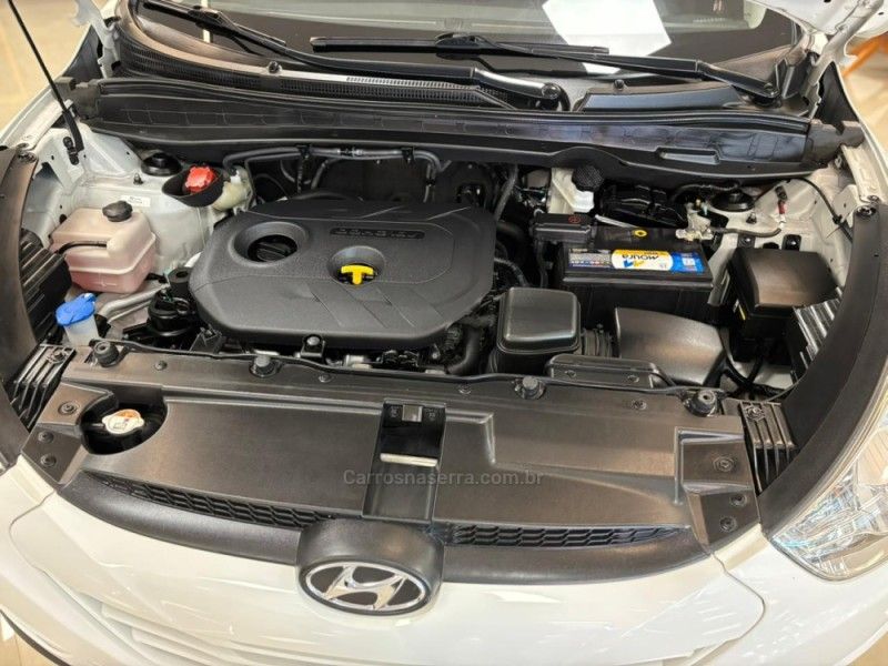 HYUNDAI IX35 2.0 MPFI GLS 16V 2014/2015 LUIGGI AUTOMÓVEIS CARLOS BARBOSA / Carros no Vale