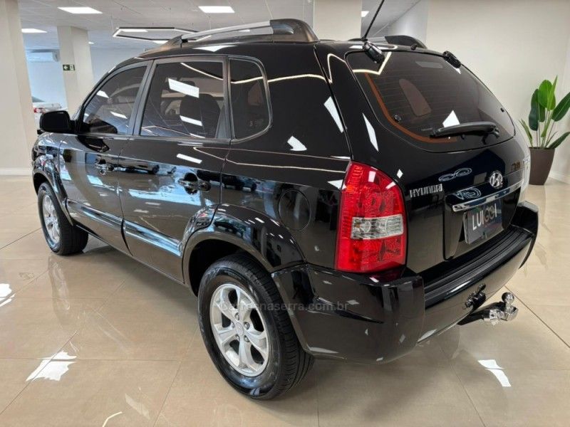 HYUNDAI TUCSON 2.0 MPFI GLS 16V 143CV 2WD 2013/2014 LUIGGI AUTOMÓVEIS CARLOS BARBOSA / Carros no Vale