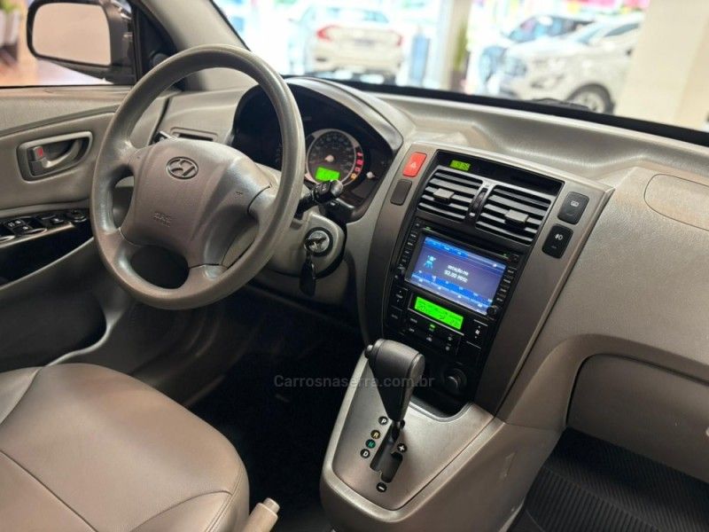 HYUNDAI TUCSON 2.0 MPFI GLS 16V 143CV 2WD 2013/2014 LUIGGI AUTOMÓVEIS CARLOS BARBOSA / Carros no Vale