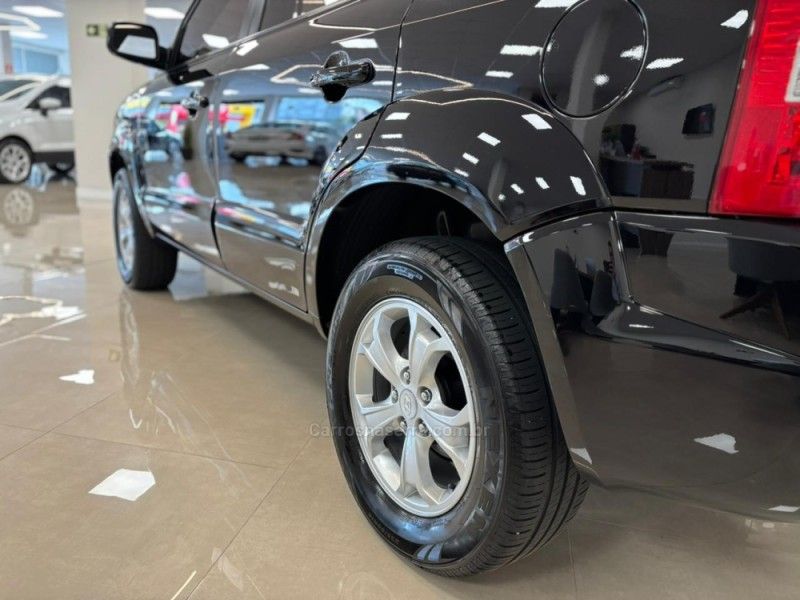 HYUNDAI TUCSON 2.0 MPFI GLS 16V 143CV 2WD 2013/2014 LUIGGI AUTOMÓVEIS CARLOS BARBOSA / Carros no Vale