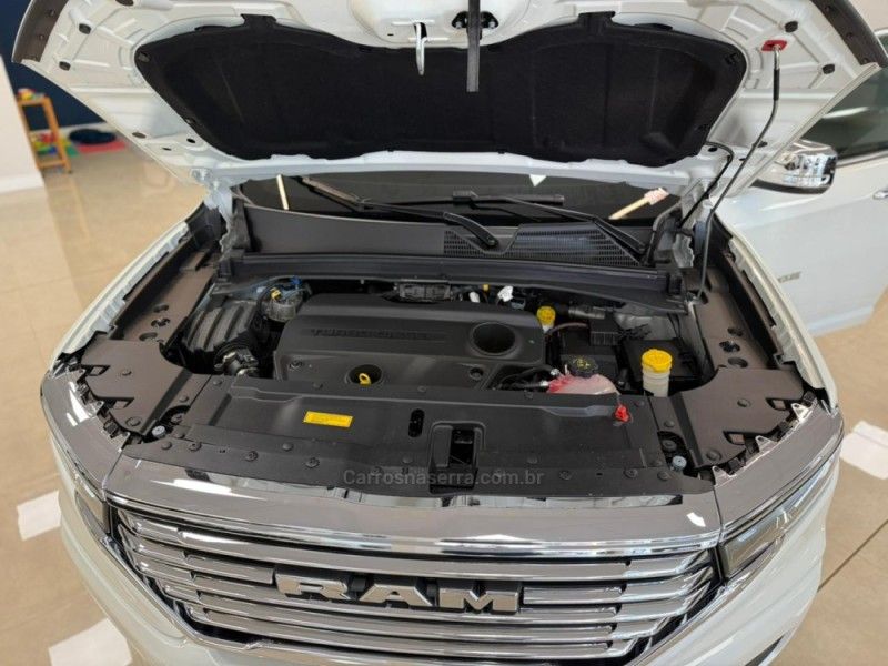 RAM RAMPAGE 2.0 LARAMIE 4X4 TURBO 2024/2024 LUIGGI AUTOMÓVEIS CARLOS BARBOSA / Carros no Vale RAM RAMPAGE 2.0 LARAMIE 4X4 TURBO 2024/2024 LUIGGI AUTOMÓVEIS CARLOS BARBOSA / Carros no Vale