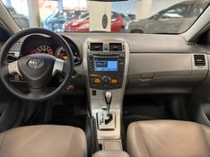 TOYOTA COROLLA 2.0 XEI 16V 2013/2014 LUIGGI AUTOMÓVEIS CARLOS BARBOSA / Carros no Vale