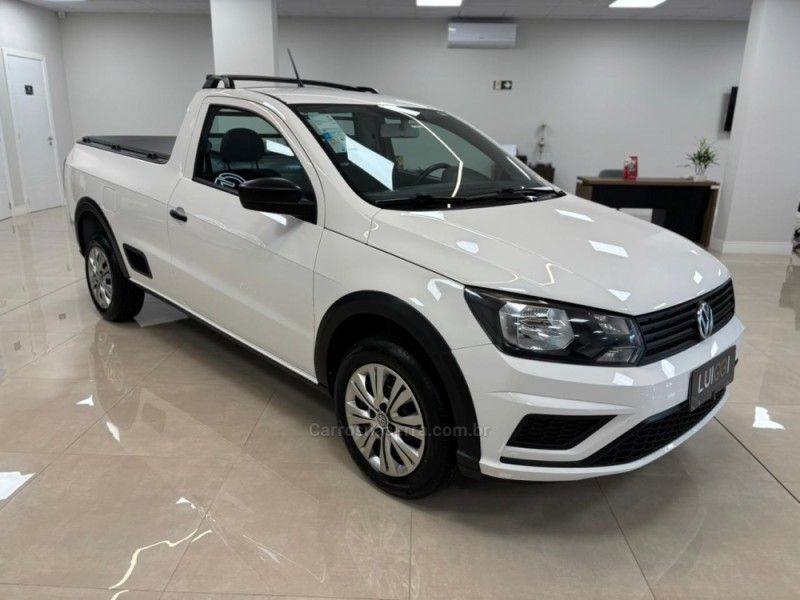 VOLKSWAGEN SAVEIRO 1.6 MSI ROBUST CS 16V 2022/2023 LUIGGI AUTOMÓVEIS CARLOS BARBOSA / Carros no Vale