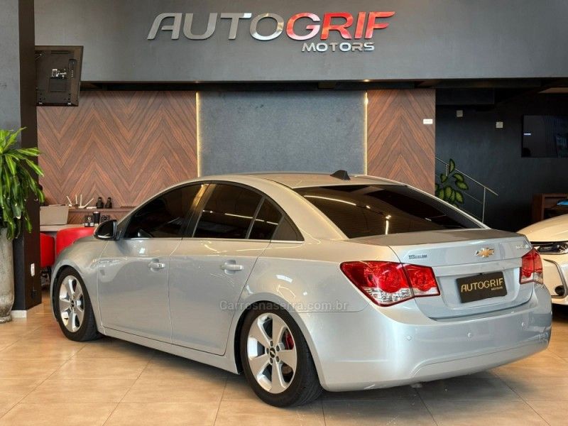 CHEVROLET CRUZE 1.8 LT 16V 2012/2012 AUTOGRIF MOTORS CAMPO BOM / Carros no Vale