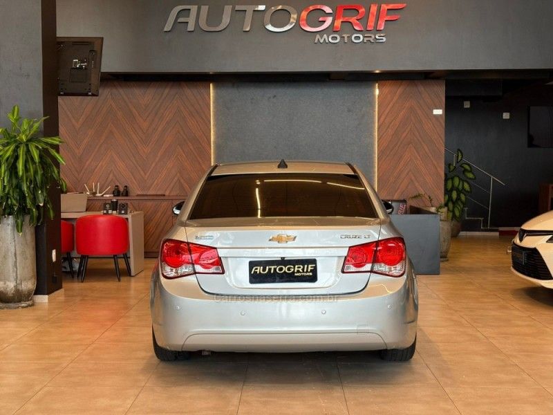 CHEVROLET CRUZE 1.8 LT 16V 2012/2012 AUTOGRIF MOTORS CAMPO BOM / Carros no Vale