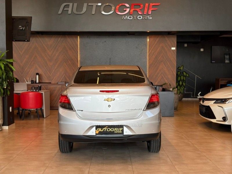 CHEVROLET PRISMA 1.4 MPFI LTZ 8V 2015/2015 AUTOGRIF MOTORS CAMPO BOM / Carros no Vale