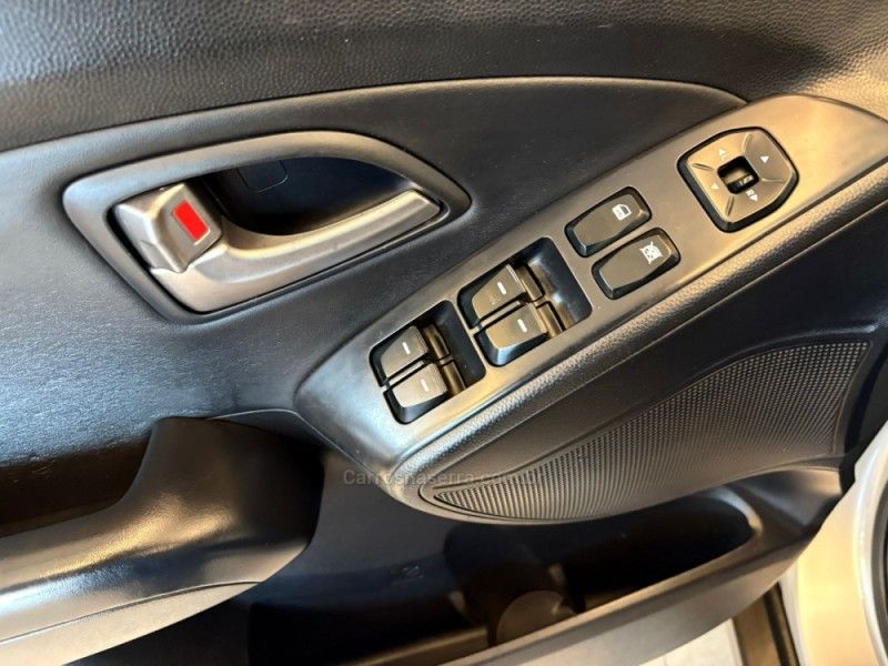 HYUNDAI IX35 2.0 MPI 4X2 16V 2011/2011 AUTOGRIF MOTORS CAMPO BOM / Carros no Vale