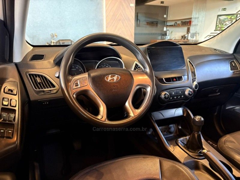 HYUNDAI IX35 2.0 MPI 4X2 16V 2011/2011 AUTOGRIF MOTORS CAMPO BOM / Carros no Vale
