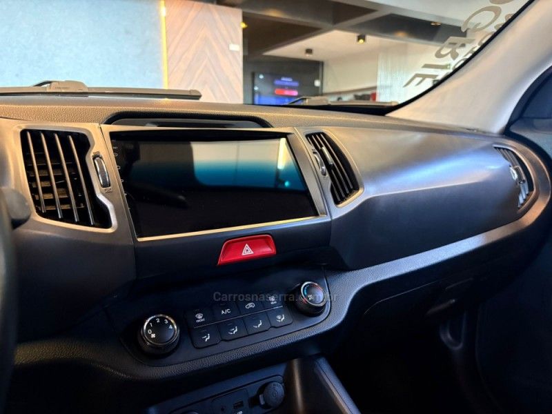 KIA SPORTAGE 2.0 LX 4X2 16V 2011/2011 AUTOGRIF MOTORS CAMPO BOM / Carros no Vale