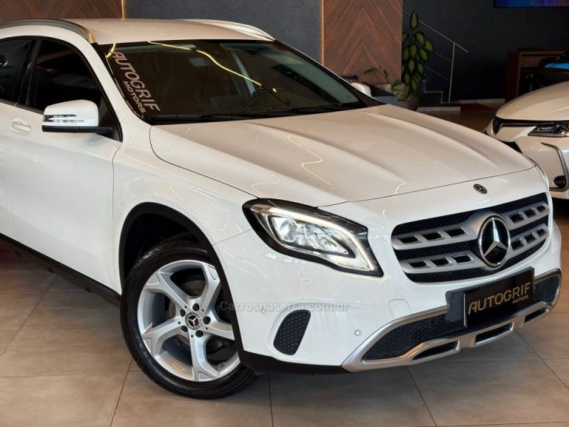 MERCEDES-BENZ GLA 200 1.6 CGI ADVANCE 16V TURBO 2019/2019 AUTOGRIF MOTORS CAMPO BOM / Carros no Vale