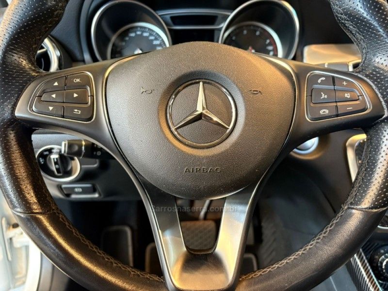 MERCEDES-BENZ GLA 200 1.6 CGI ADVANCE 16V TURBO 2019/2019 AUTOGRIF MOTORS CAMPO BOM / Carros no Vale