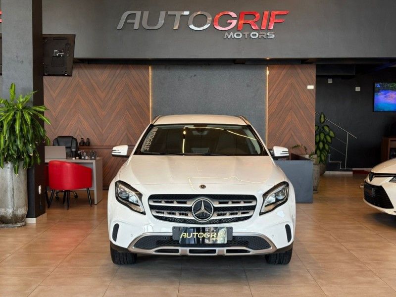 MERCEDES-BENZ GLA 200 1.6 CGI ADVANCE 16V TURBO 2019/2019 AUTOGRIF MOTORS CAMPO BOM / Carros no Vale