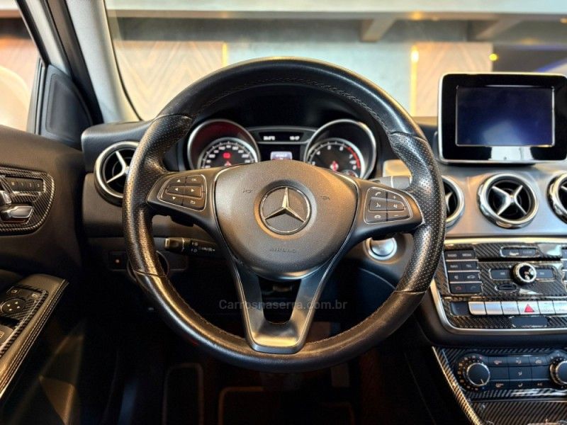 MERCEDES-BENZ GLA 200 1.6 CGI ADVANCE 16V TURBO 2019/2019 AUTOGRIF MOTORS CAMPO BOM / Carros no Vale