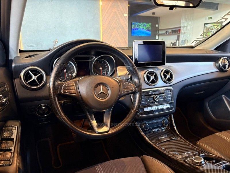 MERCEDES-BENZ GLA 200 1.6 CGI ADVANCE 16V TURBO 2019/2019 AUTOGRIF MOTORS CAMPO BOM / Carros no Vale