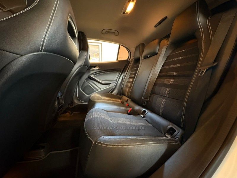 MERCEDES-BENZ GLA 200 1.6 CGI ADVANCE 16V TURBO 2019/2019 AUTOGRIF MOTORS CAMPO BOM / Carros no Vale