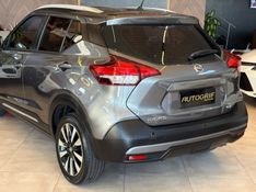 NISSAN KICKS 1.6 16V SL PACK PLUS XTRONIC 2017/2017 AUTOGRIF MOTORS CAMPO BOM / Carros no Vale