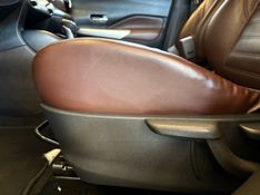 NISSAN KICKS 1.6 16V SL PACK PLUS XTRONIC 2017/2017 AUTOGRIF MOTORS CAMPO BOM / Carros no Vale