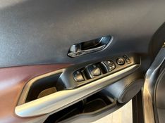 NISSAN KICKS 1.6 16V SL PACK PLUS XTRONIC 2017/2017 AUTOGRIF MOTORS CAMPO BOM / Carros no Vale