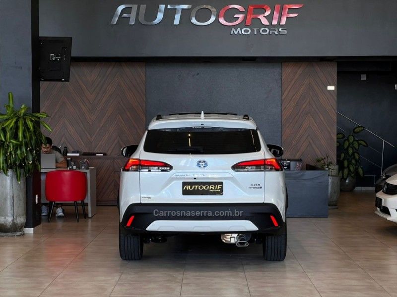 TOYOTA COROLLA 1.8 CROSS XRV 16V HÍBRIDO 2023/2023 AUTOGRIF MOTORS CAMPO BOM / Carros no Vale TOYOTA COROLLA 1.8 CROSS XRV 16V HÍBRIDO 2023/2023 AUTOGRIF MOTORS CAMPO BOM / Carros no Vale