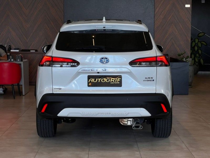 TOYOTA COROLLA 1.8 CROSS XRV 16V HÍBRIDO 2023/2023 AUTOGRIF MOTORS CAMPO BOM / Carros no Vale TOYOTA COROLLA 1.8 CROSS XRV 16V HÍBRIDO 2023/2023 AUTOGRIF MOTORS CAMPO BOM / Carros no Vale
