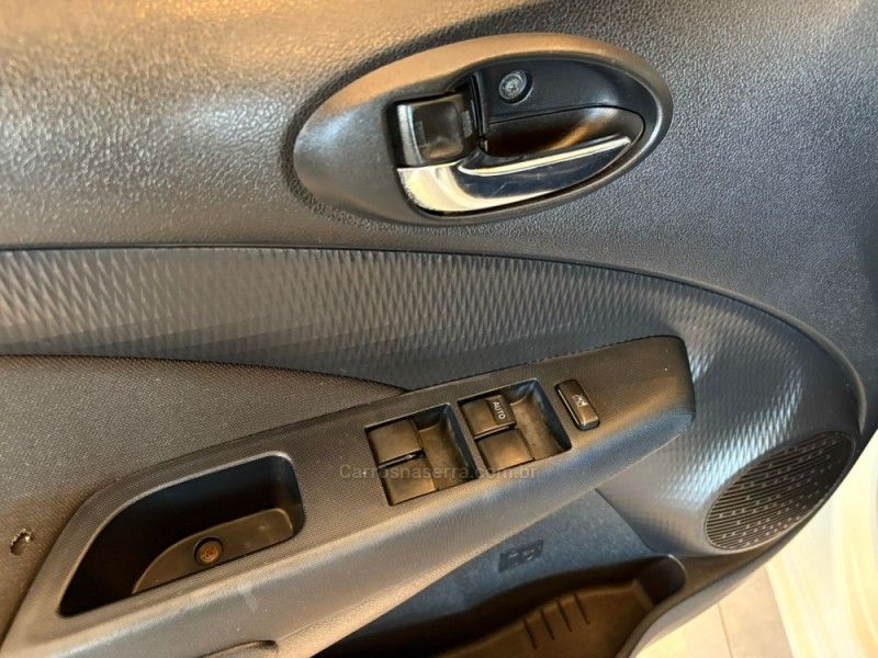 TOYOTA ETIOS 1.3 X 16V 2015/2015 AUTOGRIF MOTORS CAMPO BOM / Carros no Vale