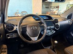 TOYOTA ETIOS 1.3 X 16V 2015/2015 AUTOGRIF MOTORS CAMPO BOM / Carros no Vale