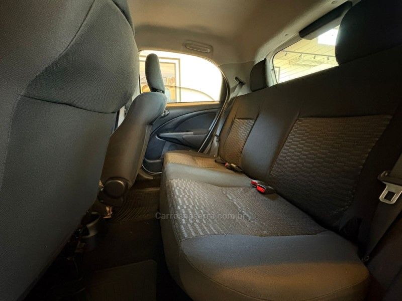 TOYOTA ETIOS 1.3 X 16V 2015/2015 AUTOGRIF MOTORS CAMPO BOM / Carros no Vale