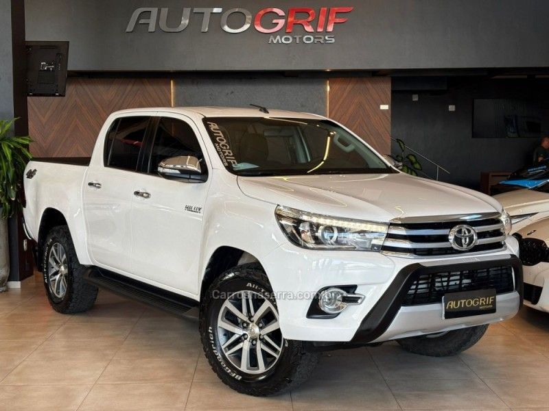 TOYOTA HILUX 2.8 SRX 4X4 CD 16V 2016/2016 AUTOGRIF MOTORS CAMPO BOM / Carros no Vale