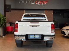 TOYOTA HILUX 2.8 SRX 4X4 CD 16V 2016/2016 AUTOGRIF MOTORS CAMPO BOM / Carros no Vale