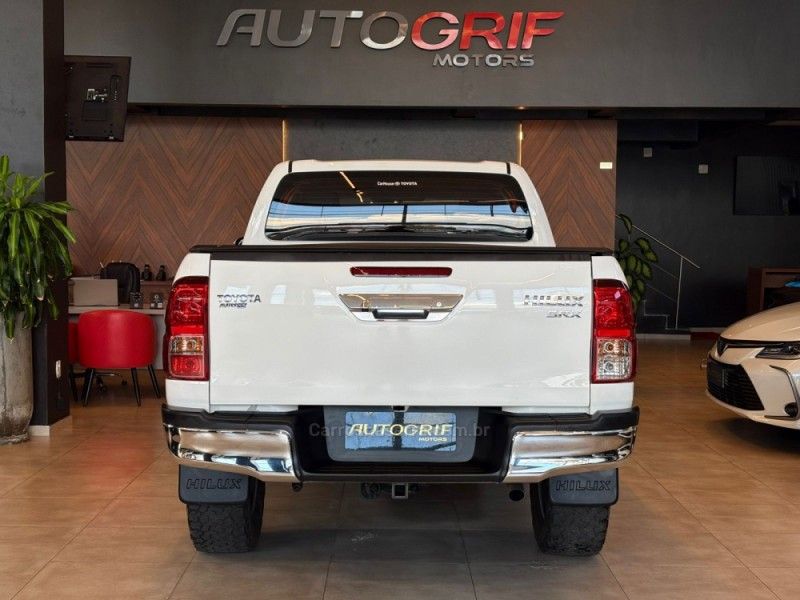TOYOTA HILUX 2.8 SRX 4X4 CD 16V 2016/2016 AUTOGRIF MOTORS CAMPO BOM / Carros no Vale