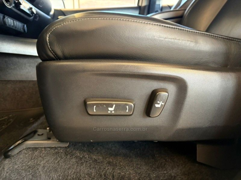 TOYOTA HILUX 2.8 SRX 4X4 CD 16V 2016/2016 AUTOGRIF MOTORS CAMPO BOM / Carros no Vale