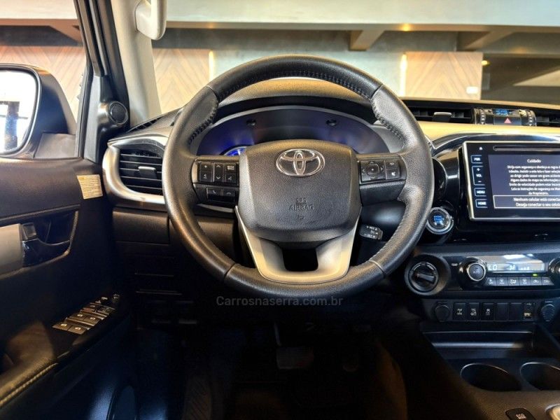 TOYOTA HILUX 2.8 SRX 4X4 CD 16V 2016/2016 AUTOGRIF MOTORS CAMPO BOM / Carros no Vale